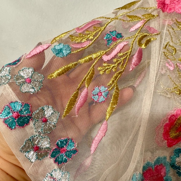 Frances Valentine Floral Embroidered Dress. S. Perfect condition - Picture 3 of 6